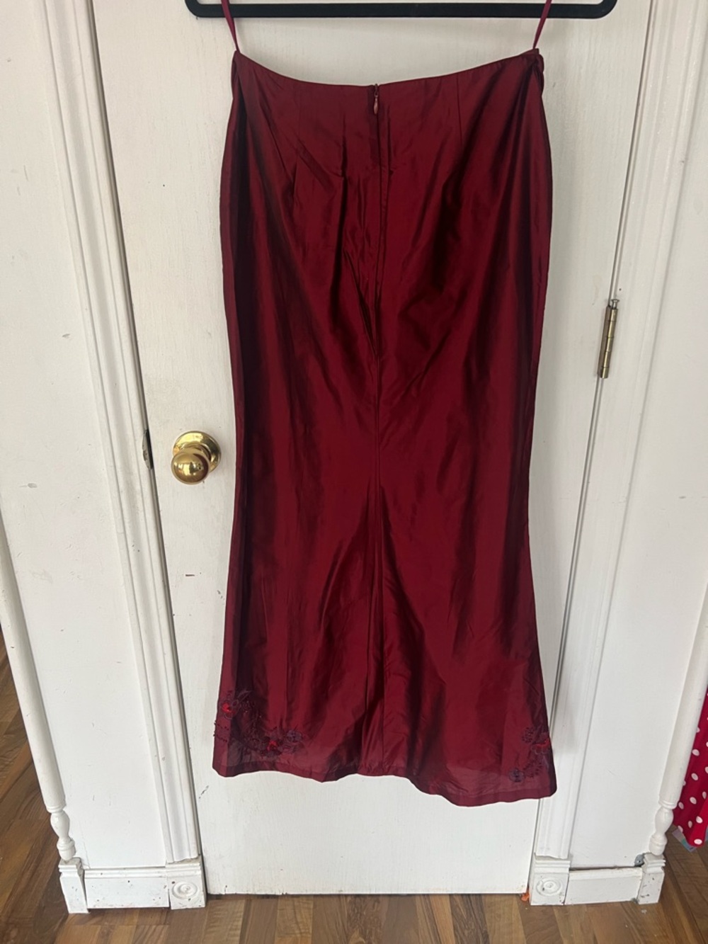 Y2K French Connection Burgundy Silk embellished bias cut skirt, size 6 / Small - Picture 3 of 12